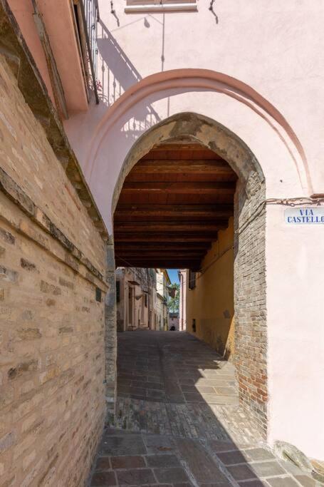 Villa Relais Castel D'Emilio - Casa Blu Agugliano Esterno foto